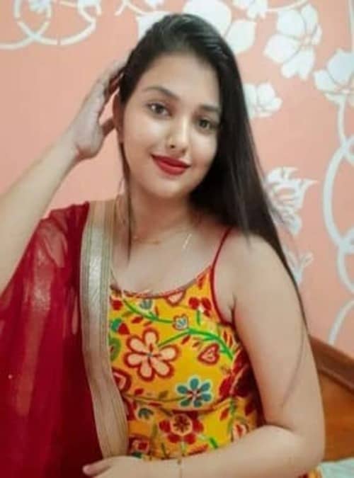 Alia Escort