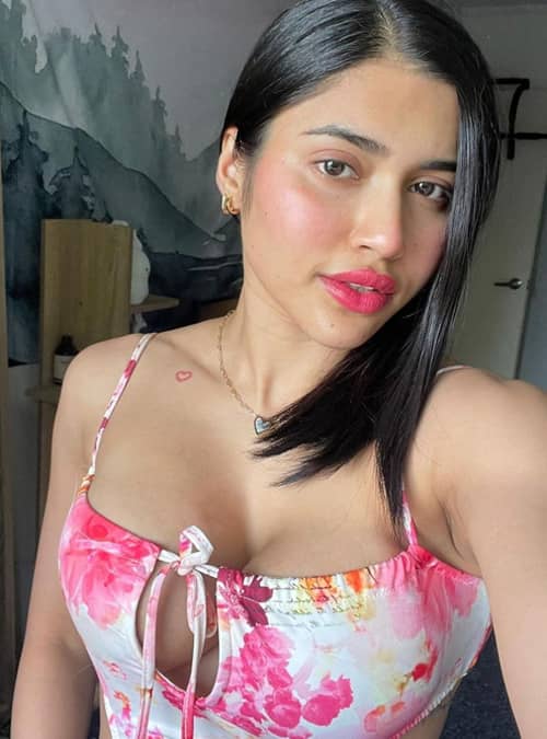 housewife escort